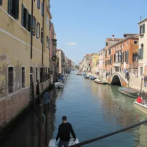 https://casa-di-primavera.hotelinveneto.com