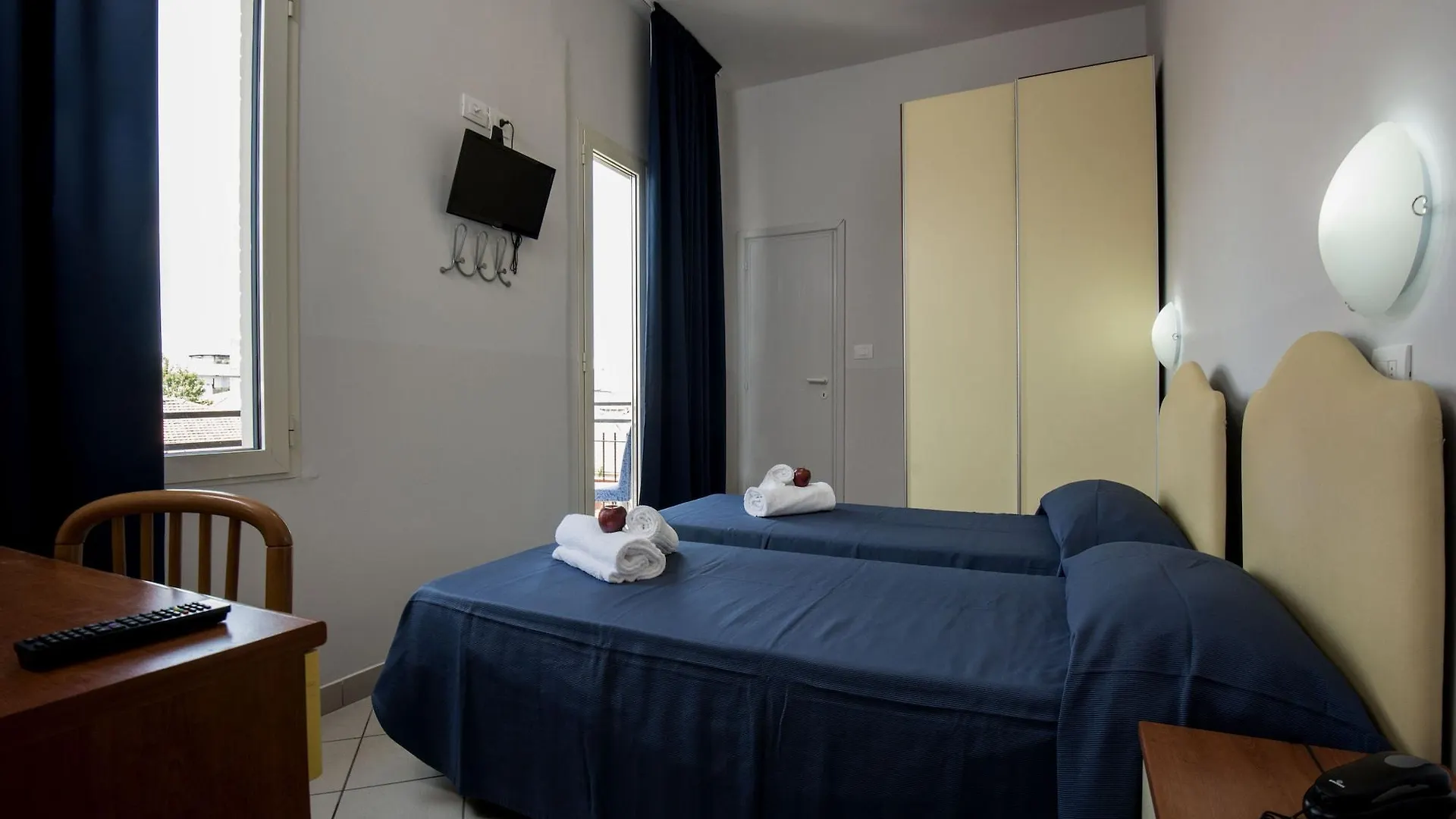 ***  Hotel Scarlet Italy